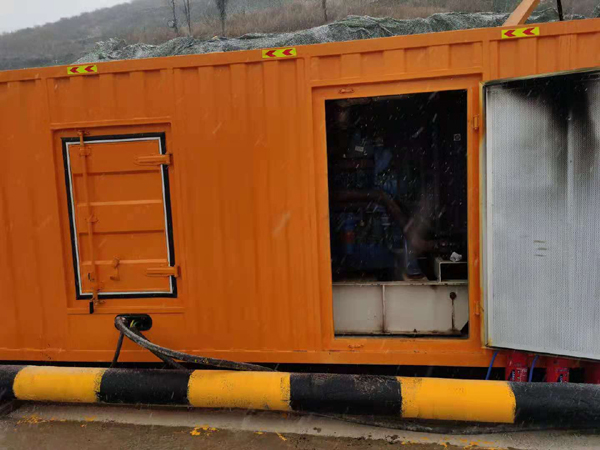 日土发电机出租 柴油发电机组电压低报警怎么办？
