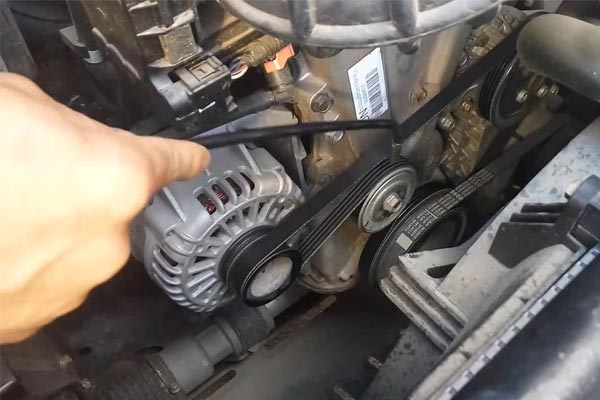 日土转速传感器的工作原理是什么？