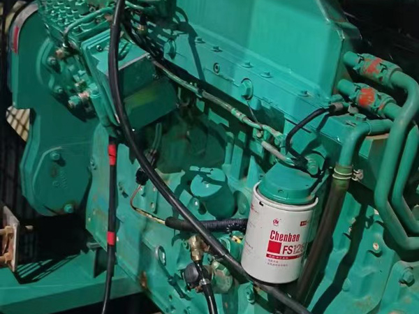 日土如何确定新的发电机组控制系统是否与原系统兼容？