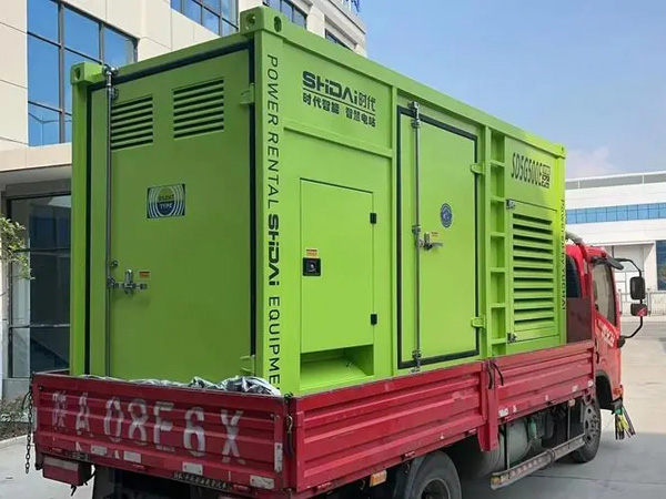 日土更换水冷式机油散热器的密封件时，如何选择合适的密封胶？