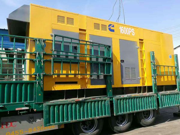 日土测量水冷式机油散热器密封件尺寸时的注意事项有哪些？